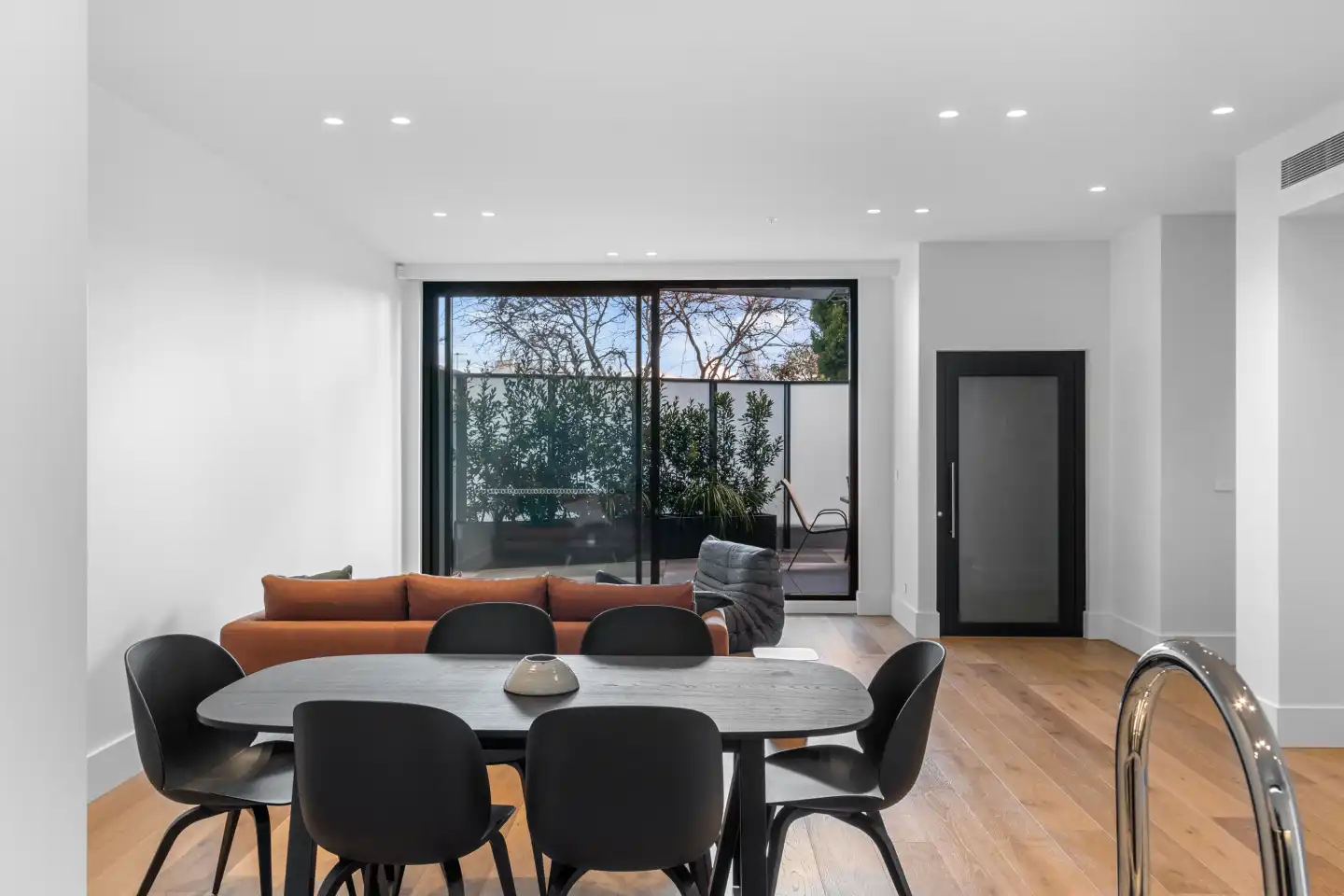 Photo-2-4 Toorak — Lot Unit 11