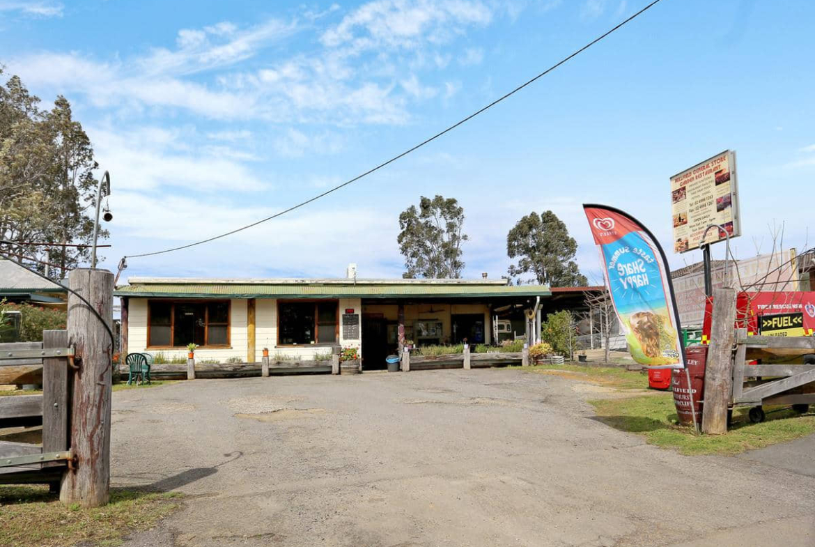 Millfield — Lot 129