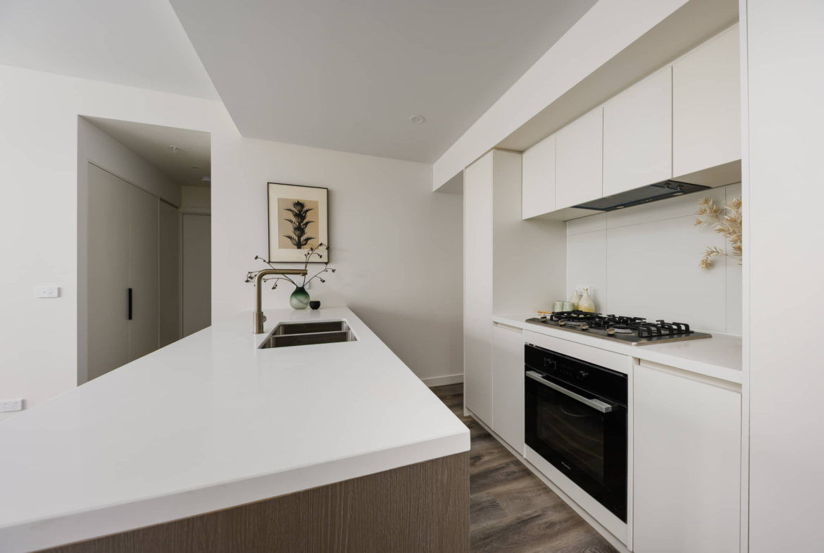 Altona — Lot 216