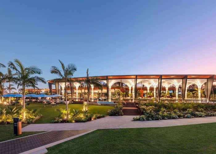 Morisset — Lot 8